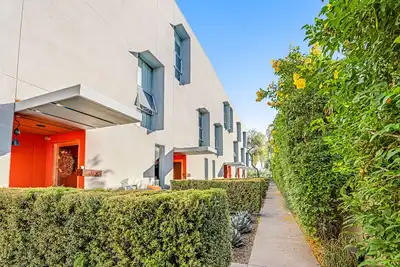 Image de Dog-friendly townhouse with central Ac and washer/dryer - snowbirds welcome