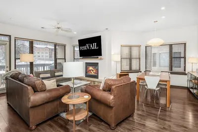 Image de Canyon Run | Spacious 3 Bd + Den Condo with Mountain and River Views