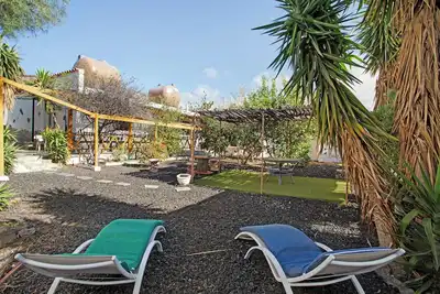 Image de Finca Fani 4 avec vue sur les montagnes, piscine partagée, Wi-Fi, terrasse et jardin