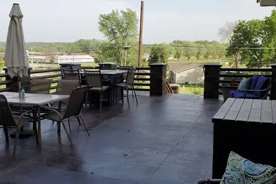 Image de Unique Barnhouse complete with silo!