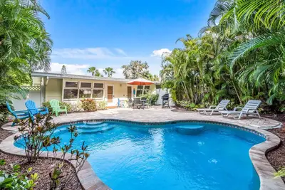 Image de Aggie’s Treasure - Perfect family vacation home with private pool!