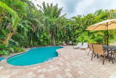 Image de Bamboo Breeze! Cozy Pool Retreat Near Shops!