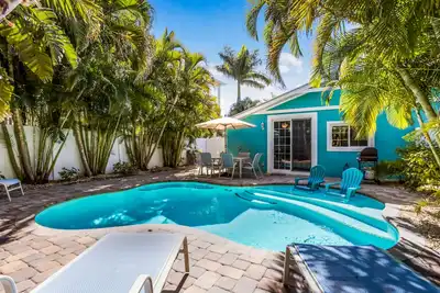 Image de Family-Friendly Home with Private Pool, Steps from the Beach!