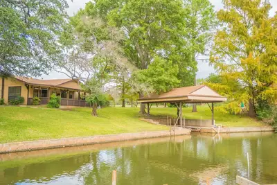 Image de Pecan Pie -  Charming home on Channel w/ Gameroom