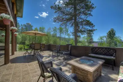 Image de Grand View Lodge – Luxury Black Hills Cabin with Stunning Views & Hot Tub