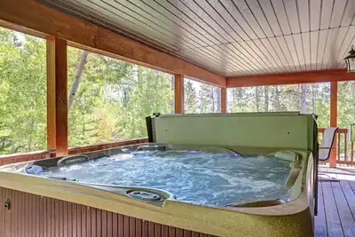 Image de Triple R Retreat – Hot Tub, Loft & Black Hills Views