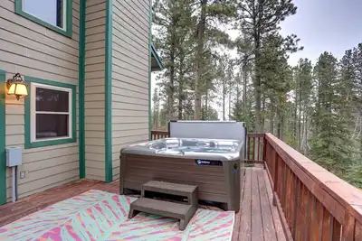 Image de Bigfoot Bungalow - private location with Hot Tub,