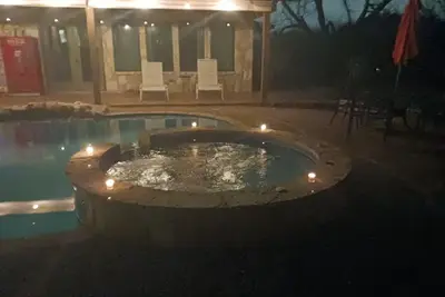 Image de Restoration Retreat with Pool and Hot Tub!