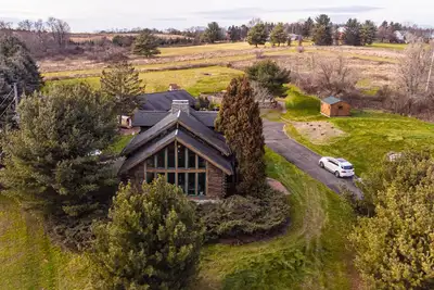 Image de Rustic Luxury Retreat - Hot Tub, Sauna + Pool!
