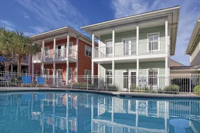 Image de Destin Beach Street Cottage in Prime location