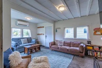 Image de Iron Goat Getaway in cozy mountain town near hikes & Stevens Pass