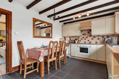 Image de Lambston Cottage provides the perfect countryside escape within Pembrokeshire.