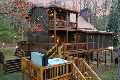 Image de RiverFront - Pet Friendly - Paved Roads-Close to Vineyards and Downtown Ellijay!