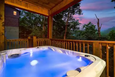Image de Classic Log Cabin | Hot Tub, Pool, Games & Dogs Ok