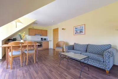 Image de Vacation accommodation close to the beach for up to 4 people on the Zingst dyke | underground parking | Wlan