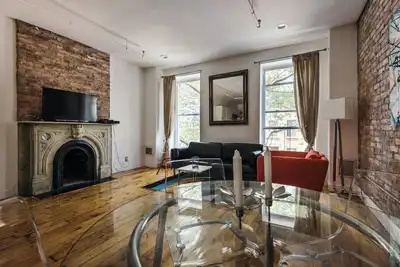 Sumptuous Brownstone Apt in the Heart Fort Greene