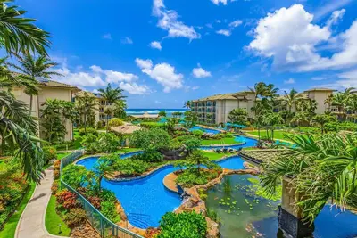 Image de Waipouli Beach Resort Exquisite Beautifully Decorated Extra Large Luxury Direct Ocean & Pool View D310!