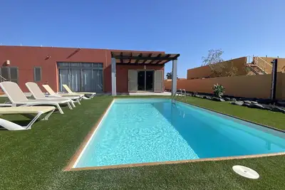 Image de Paradise with private & heated pool.