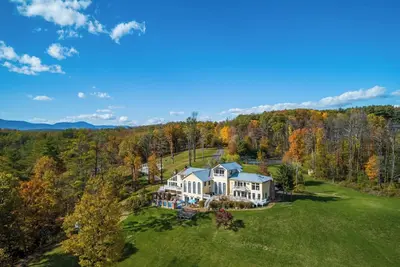 Image de River House by AvantStay | Historic & Secluded Estate on the Hudson River w/Pool