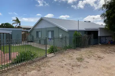 Image de Sea Salt Apartment 1 ~ Short walk to beach! Free WiFi! newly decorated!