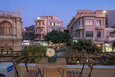Image de Contemporary Apartment with A/C and Balcony in the Heart of the Historical Centre of Heraklion!