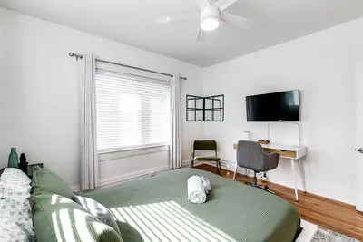 Pleasing Little Havana Apt with great location