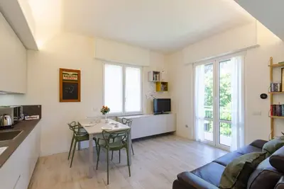 Image de Altido Apt for 4, near Centre, Beach and Train Station