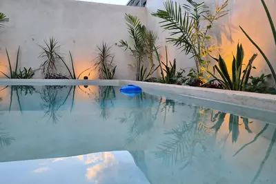 Image de 300mb/S Wifi with an amazing pool 3 Bed 2. 5bath house