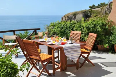 Image de Maison de vacances privée avec climatisation, Wifi, Tv, terrasse, animaux admis, parking