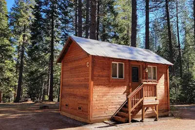 Image de Camping Cabin C at Living Springs Resort Mt. Lassen