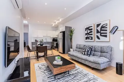 Image de New classy 2 bedroom apartment in Le Plateau by Denstays