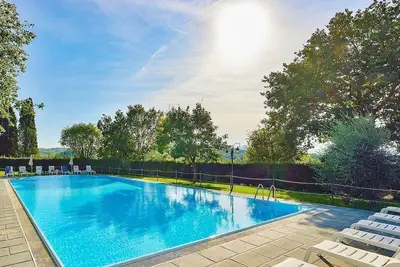 Image de Casa Caprifoglio B: A characteristic and welcoming apartment that is part of an ancient country house surrounded by the greenery, with Free Wi-Fi.