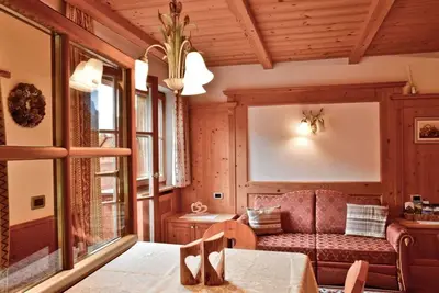 Image de Appartement \"Ciasa Mirio Pars\" avec vue sur les montagnes, Wi-Fi et balcon