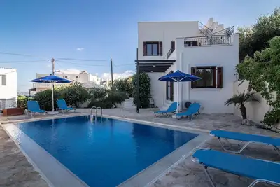 Image de Pool Villa with Cretan Colour and Great view to Almyrida bay