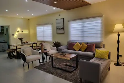 Image de Luxury 3br Villa w Plunge Pool near Sm Batangas (Instagram-Worthy! )