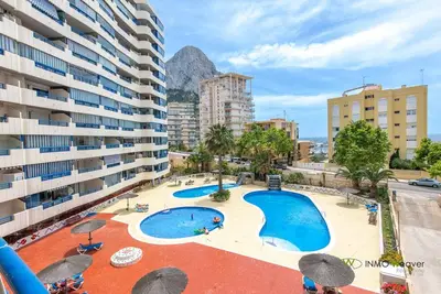 Image de 13d Tb 2 bedrooms, 2nd line beach with sea views