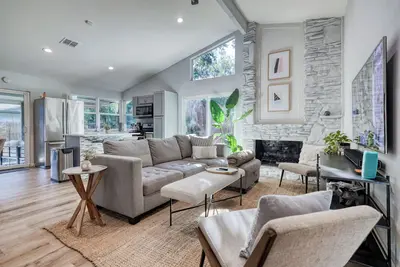 Image de Atx, Hot Tub, 5 Beds 2 Bath, Pets, Bbq, Backyard