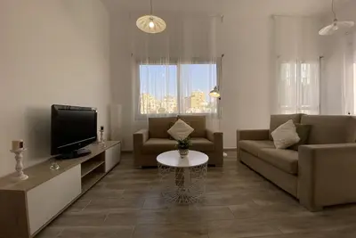 Modern Apartment Valentino Gl144