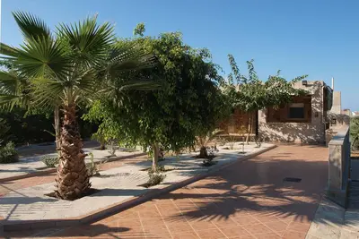 Image de Family Private Summer Homes w. Yards near Beach