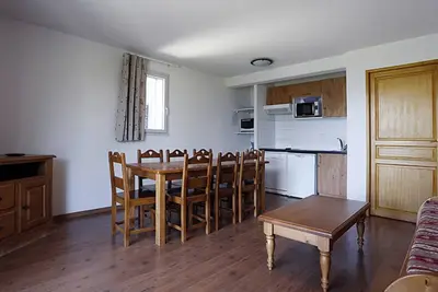 Image de Appartement T3 pour 8 pers. avec balcon et accès piscine, à 500m des pistes à Peyresourde
