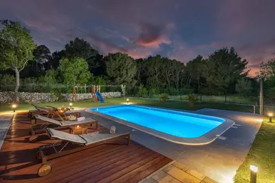 Image de Maison de vacances Biranj pour 1 - 8 personnes avec 4 chambres Ă coucher - Maison de vacances