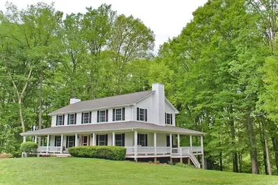 Image de Restful Rustic Farmhouse on Lake Cumberland