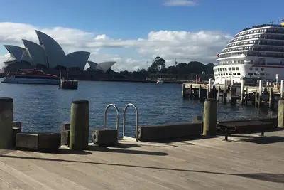 Image de Spectacular Location Overlooking Sydney Harbour from a Unique & Historic Setting