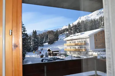 Image de Situé au palier 1850 des Collons, à 50 mètres seulement des remontées mécaniques de la Joc et du Pet