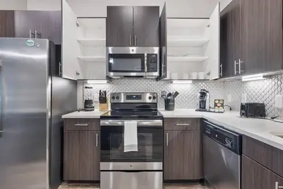 Image de StayOvr at Galatyn Park, Richardson| 2br