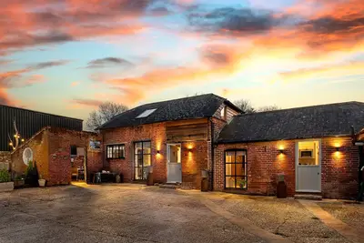 Image de Bluebell Copse Cottages New Forest with hot tub.