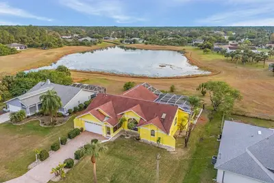 Image de The Yellow Home amazingly lake view