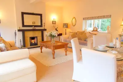 Image de Peaceful townhouse, 2 mins walk to shops, bars, golf and beach.