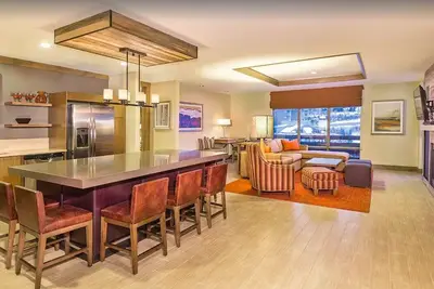 Image de Avon Wyndham Presidential 3 bedroom/3 bathroom 10 guess