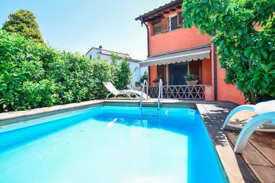 Image de Superbe maison Ă Massarosa avec WiFi